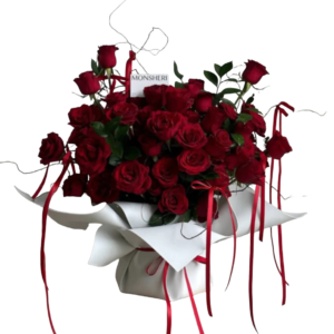 دسته گل رز قرمز